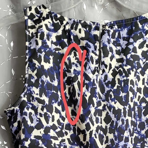 KENNETH COLE REACTION Blue and White Blouse, S - Picture 6 of 10